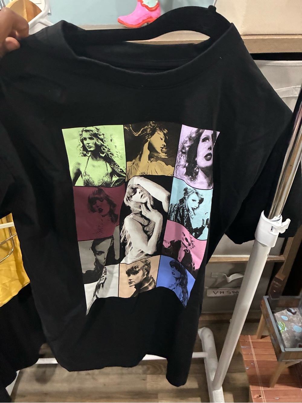 Black Graphic Photo Grid Tee - Women Tops